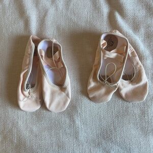 Brand new Capezio flat ballet shoes - 6M